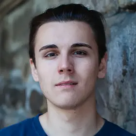 Portrait von Konstantin König, Absolvent der IAF Schauspielschule, 2018