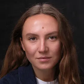 Mara Terstappen - Graduating Class 2025 IAF Schauspielschule