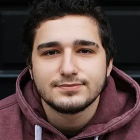 Portrait von Veit Schieder, Absolvent der IAF Schauspielschule, 2022