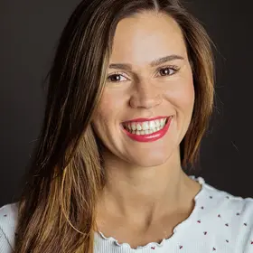 Portrait von Marie Noe, Absolventin der IAF Schauspielschule, 2019