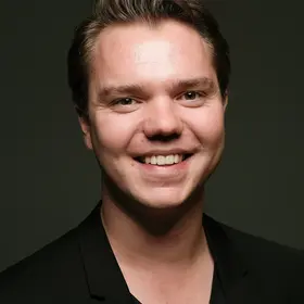 Portrait von Sebastian Florian, Absolvent der IAF Schauspielschule, 2017